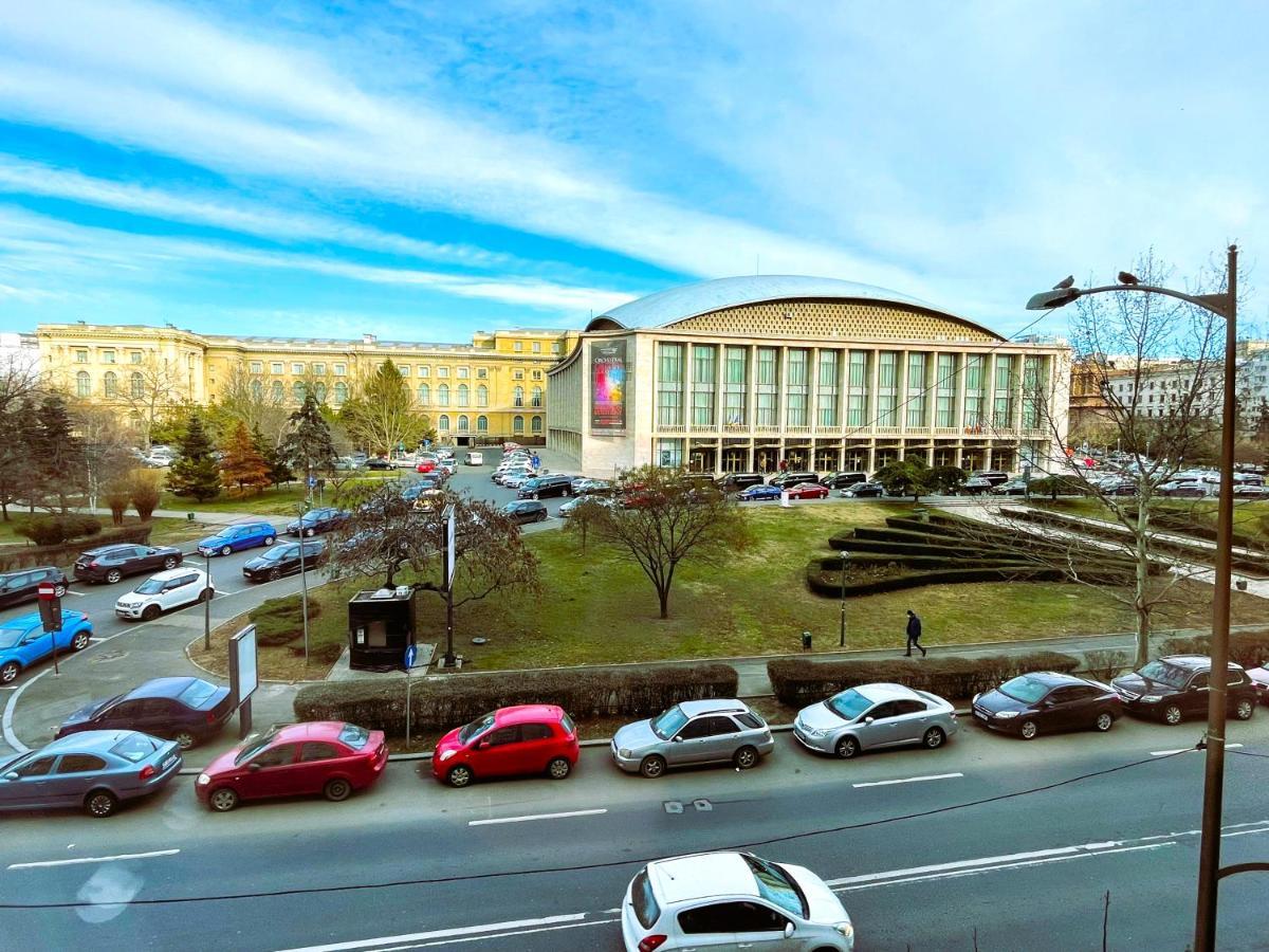 Royal Palace - City Center Accommodation Bucharest Exterior photo